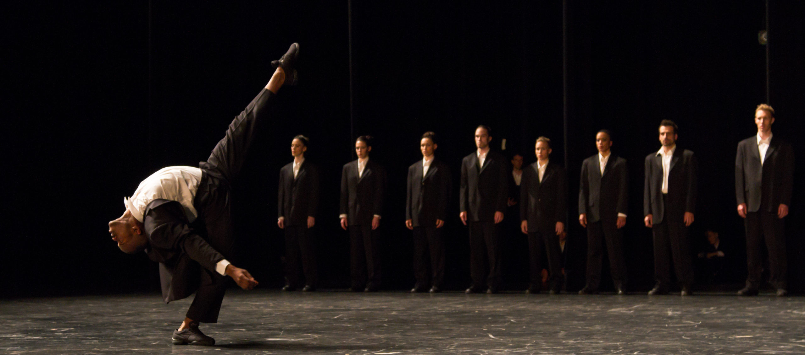 minus-one_3_photo-john-hall_danseur-karell-williams_copie_0