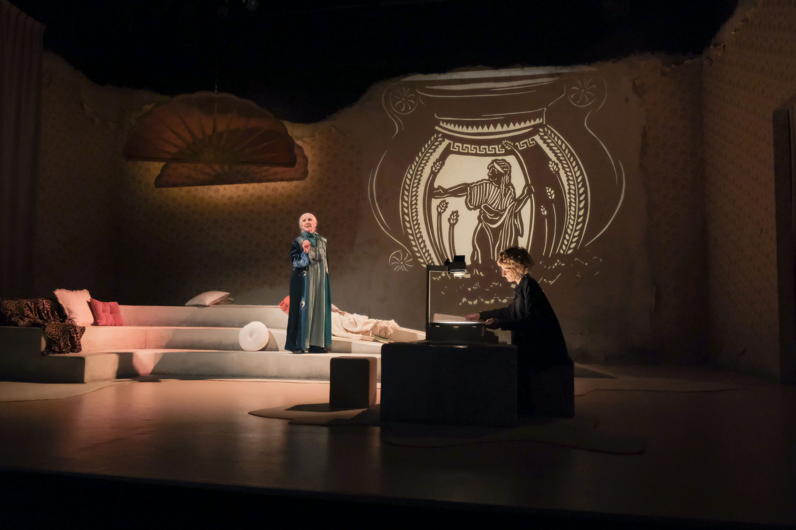 quatsous_sappho-005_credit_yanick_macdonald_1